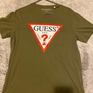 Guess t- shirt